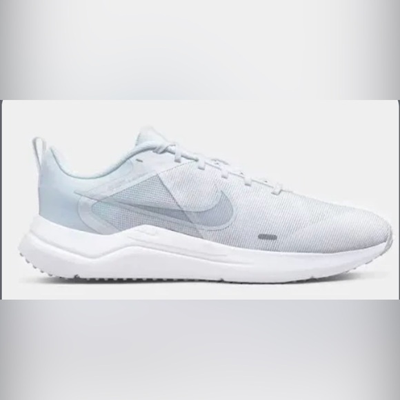 Nike Women's White and Gray Sneakers - Picture 3 of 3
